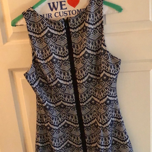 Guess dress like new only worn once - Picture 3 of 3